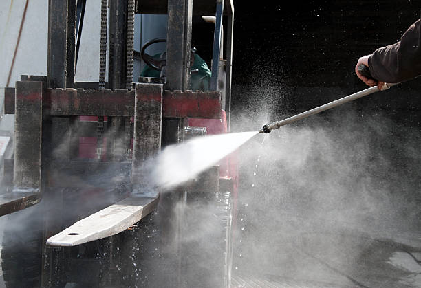 Best Pressure Washing Patio  in Santa Paula, CA